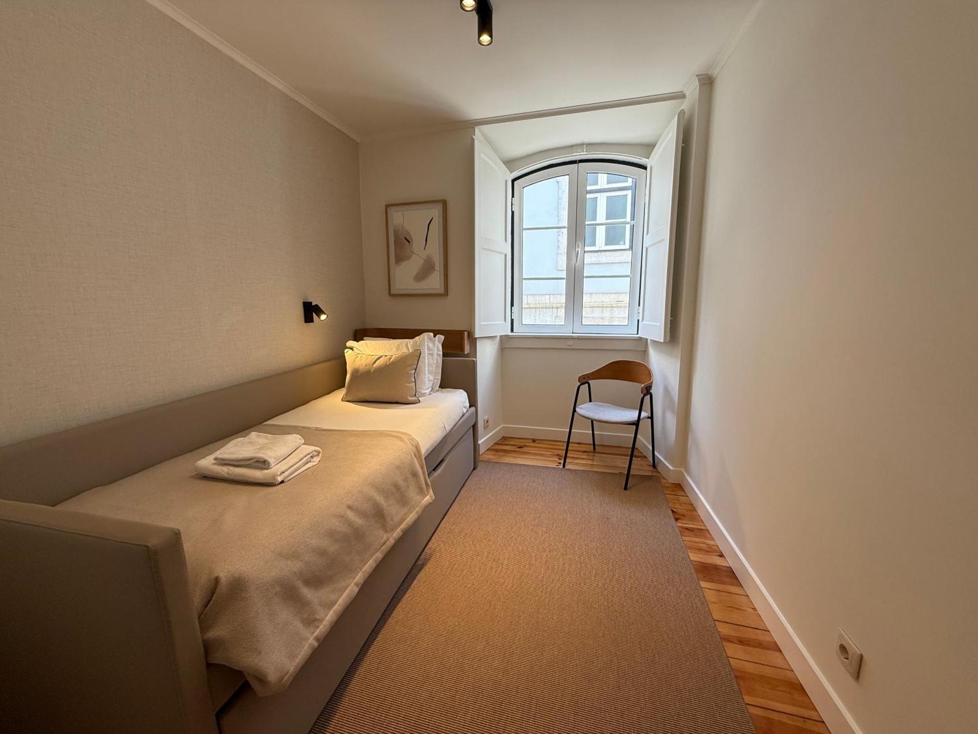 C1 Remodeld Beautiful Charming 2Br Apartment - Bairro Alto Lisbon Bagian luar foto