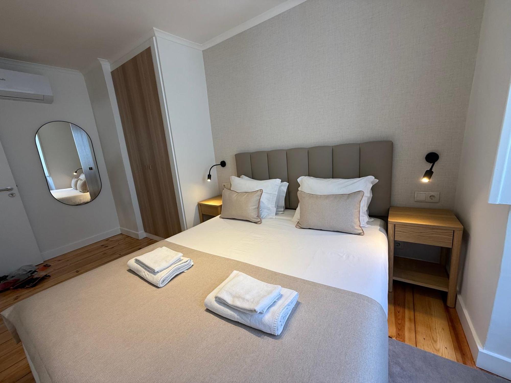 C1 Remodeld Beautiful Charming 2Br Apartment - Bairro Alto Lisbon Bagian luar foto