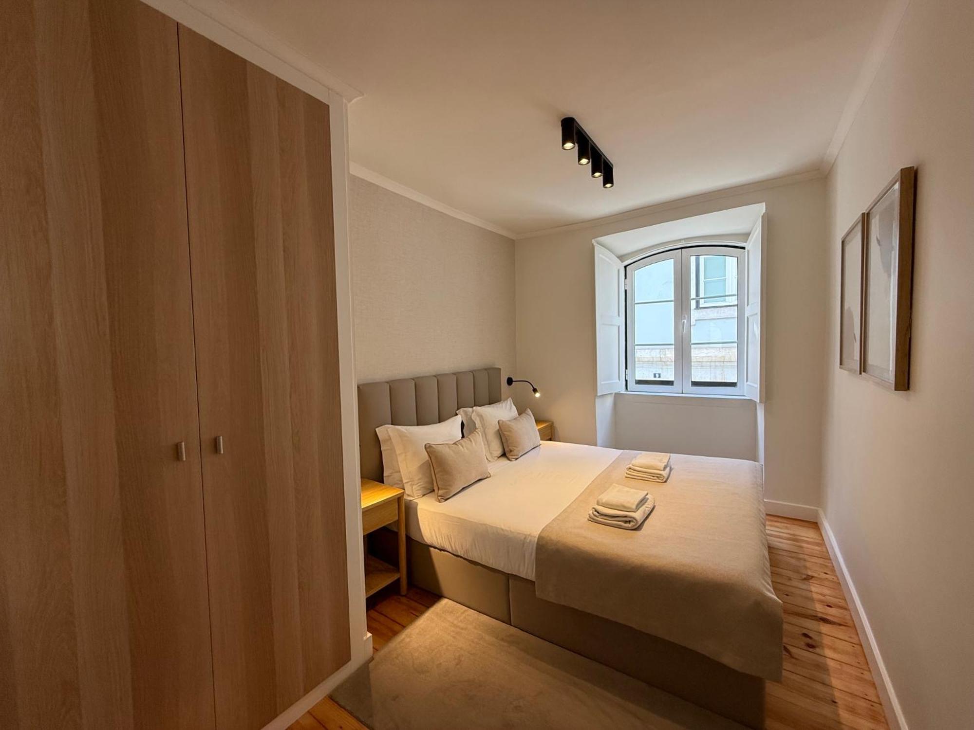 C1 Remodeld Beautiful Charming 2Br Apartment - Bairro Alto Lisbon Bagian luar foto